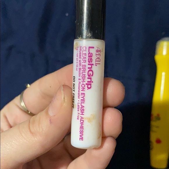 makeup - Picture 4 of 4